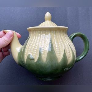 Vintage Shawnee corn teapot.